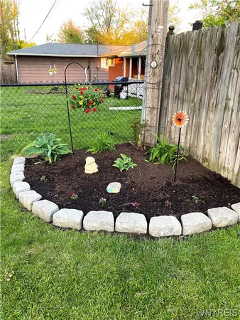 $299,900 | 521 Woodstock Avenue, Tonawanda, NY 14150