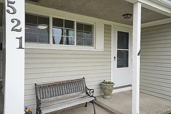 $299,900 | 521 Woodstock Avenue, Tonawanda, NY 14150
