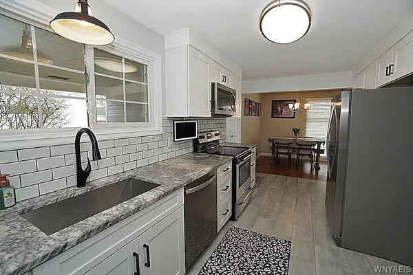 $299,900 | 521 Woodstock Avenue, Tonawanda, NY 14150