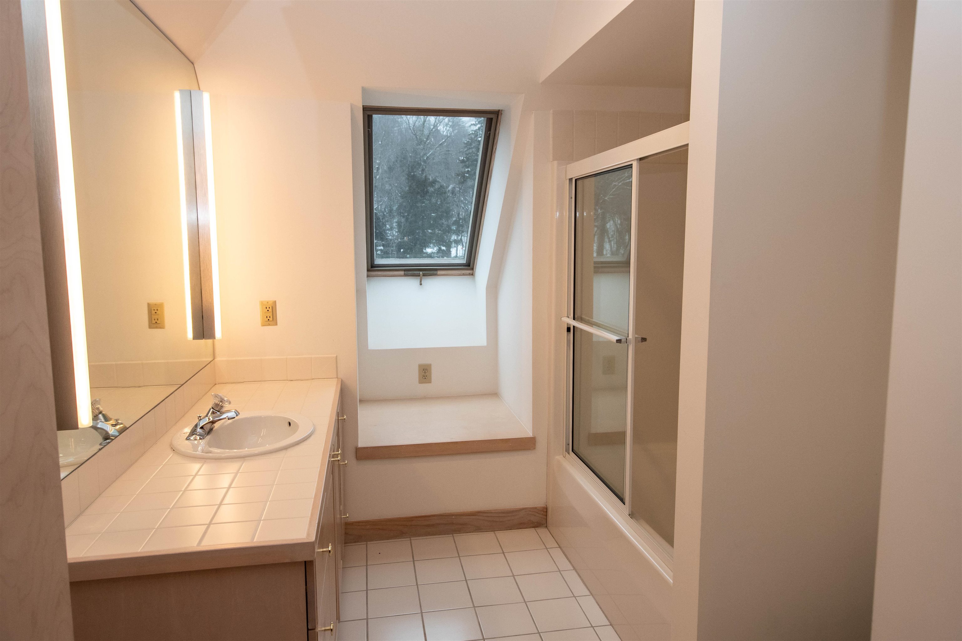 145 Ledgewood Road, Unit D7 Ludlow, VT 05149 - Photo 15 of 30 Gallery Image 15