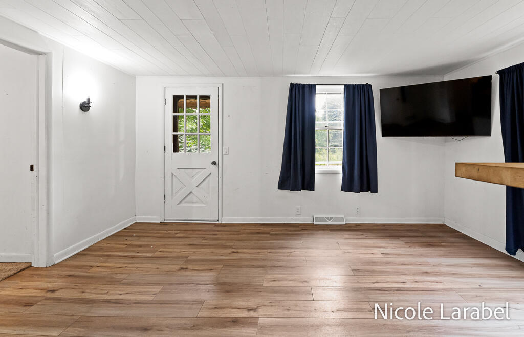 4696 16 Mile Road Northeast Cedar Springs, MI 49319 - Photo 7 of 30 4696 16 Mile NE-28LoRes
