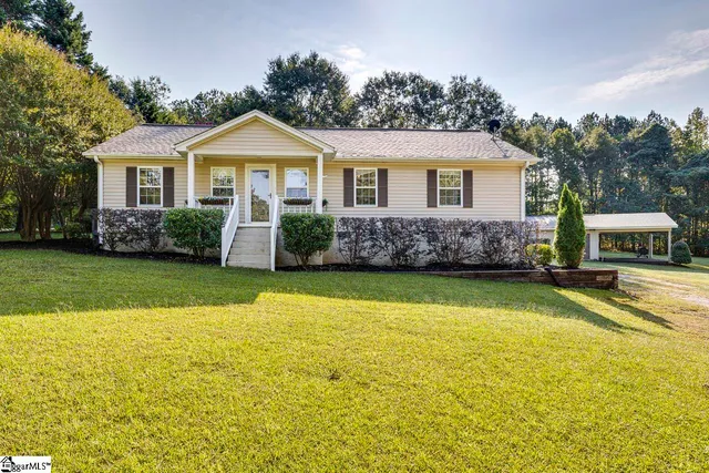 $284,500 | 2212 Old Greenville Highway, Pendleton, SC 29670