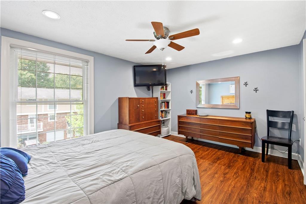 5495 Library Road, Unit 11 Bethel Park, PA 15102 - Photo 14 of 23 Gallery Image 14