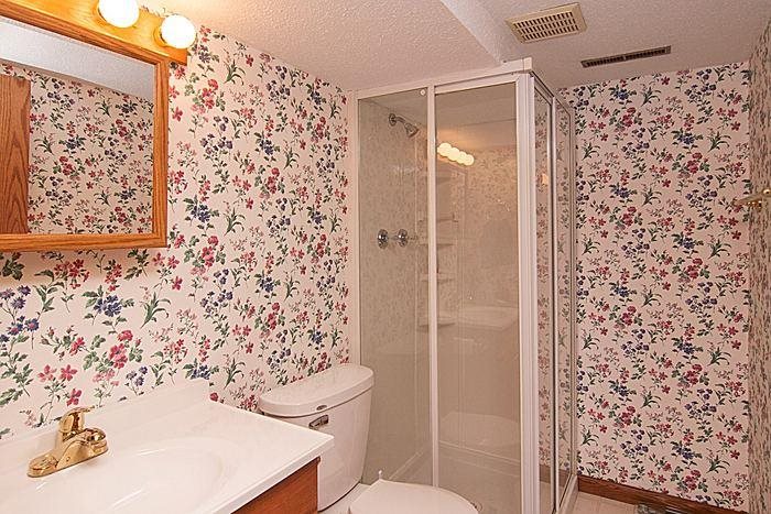 5727 Oakbrook Road Davenport, IA 52806 - Photo 15 of 17 Gallery Image 15