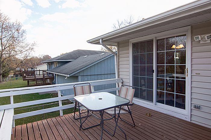 5727 Oakbrook Road Davenport, IA 52806 - Photo 3 of 17 Gallery Image 3