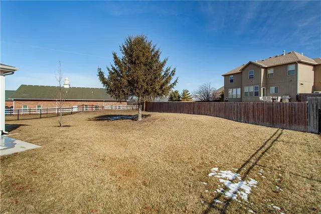 $365,000 | 27614 East Red Fox Street, Lee's Summit, MO 64086