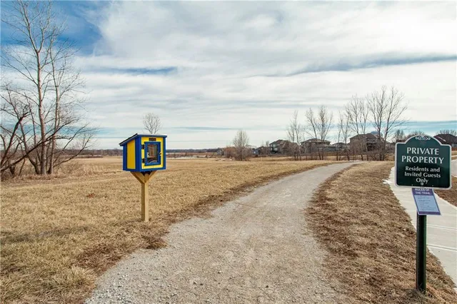 $365,000 | 27614 East Red Fox Street, Lee's Summit, MO 64086