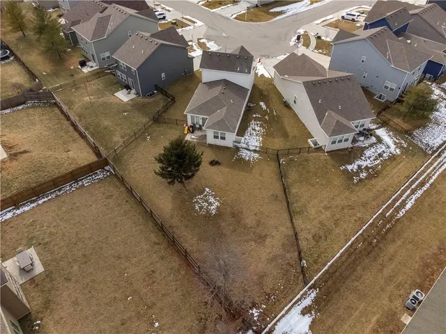 $365,000 | 27614 East Red Fox Street, Lee's Summit, MO 64086