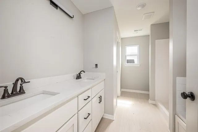 $279,950 | 908 2nd Street, Perry, KS 66073