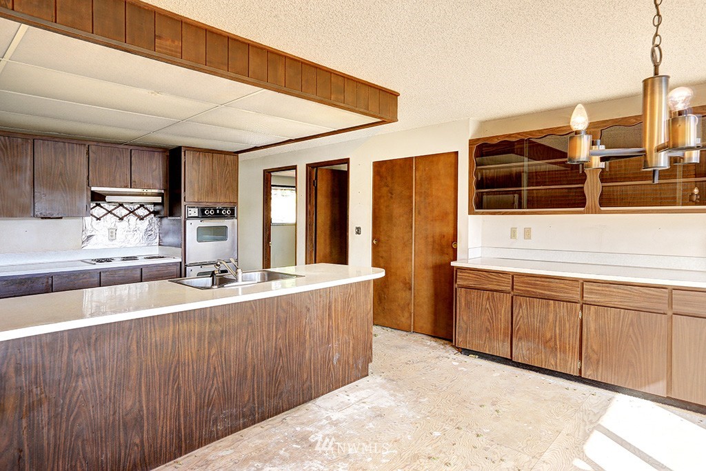 6240 East Mercer Way Mercer Island, WA 98040 - Photo 12 of 16