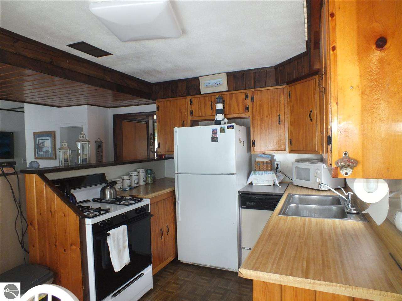 4301 Lund Road Southwest Fife Lake, MI 49633 - Photo 9 of 30 1794918-9.JPG