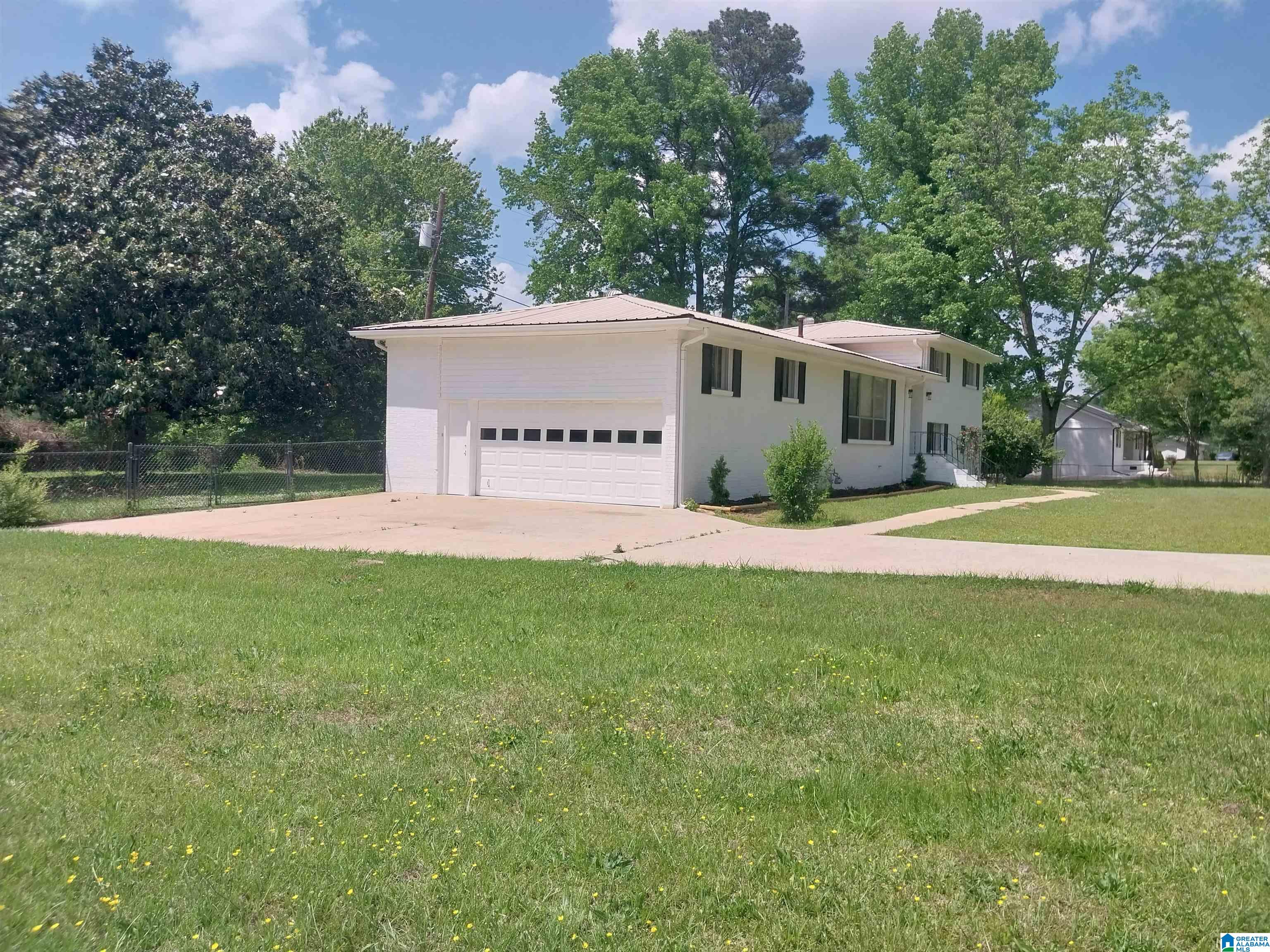 2074 Nixon Road Bessemer, AL 35022 - Photo 4 of 29