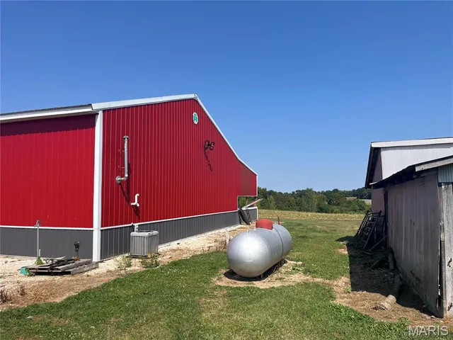 $1,040,000 | 1944 Bess Hollow Road, Kampsville, IL 62053