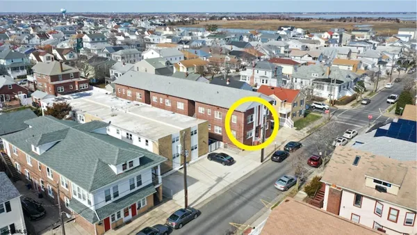 $1,600 | 16 North Sacramento Avenue, Unit 2, Ventnor City, NJ 08406