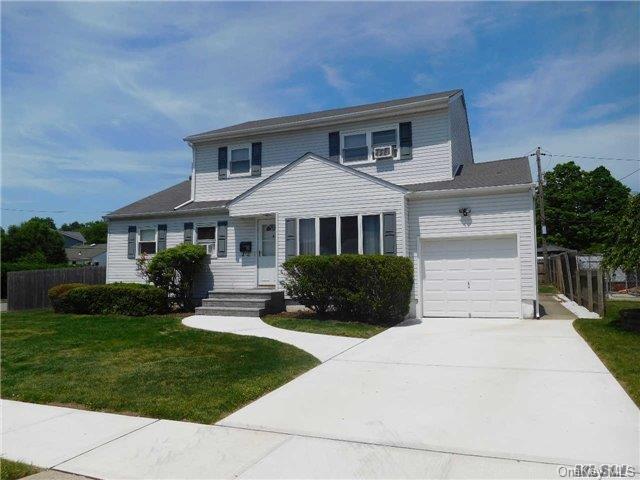 26 Knickerbocker Road South Plainview, NY 11803 - Photo 1 of 1 3 Bedroom Expanded Ranch