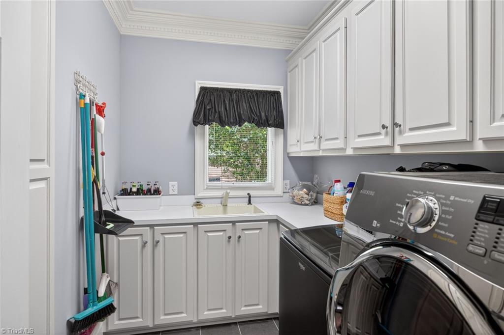 3007 County Clare Road Greensboro, NC 27407 - Photo 15 of 49