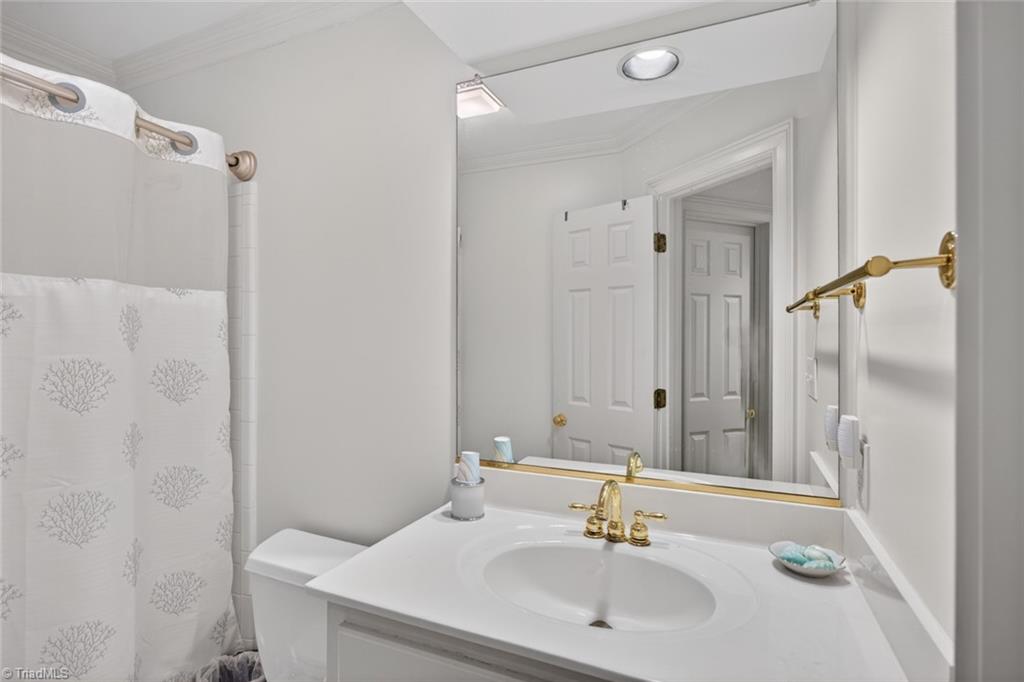 3007 County Clare Road Greensboro, NC 27407 - Photo 35 of 49