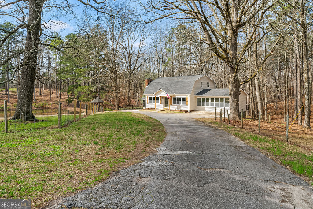 18 Holder Road Temple, GA 30179 - Photo 6 of 44 a view of a park with large trees