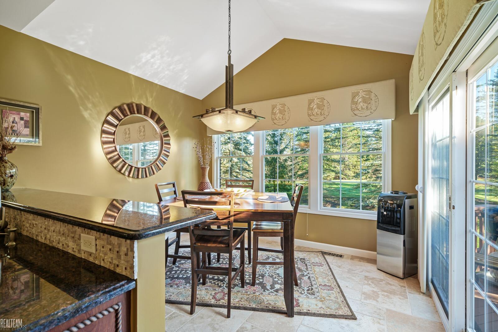 5043 Belmonte Drive Rochester, MI 48306 - Photo 14 of 46 50192211-d7c90cd1-2dd0-4aab-b0bf-ea31e19302de.JPG