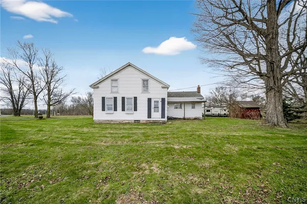 $2,250,000 | 5284 Highway 31, Clay, NY 13041