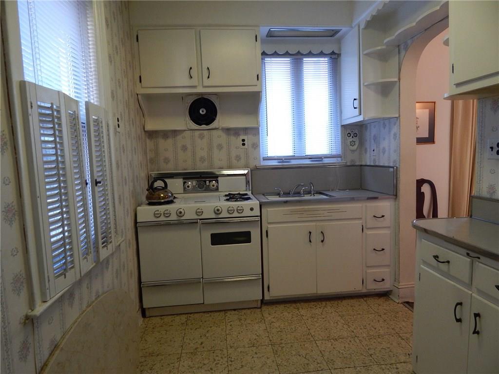 12 Colonial Gardens Brooklyn, NY 11209 - Photo 12 of 17