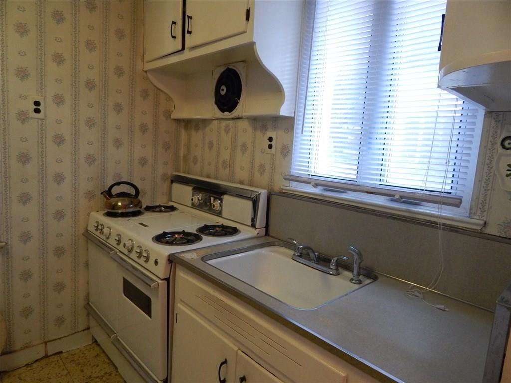 12 Colonial Gardens Brooklyn, NY 11209 - Photo 8 of 17