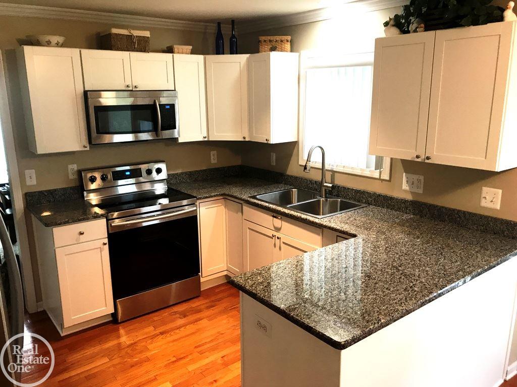 28351 Gamble Road New Baltimore, MI 48047 - Photo 7 of 29