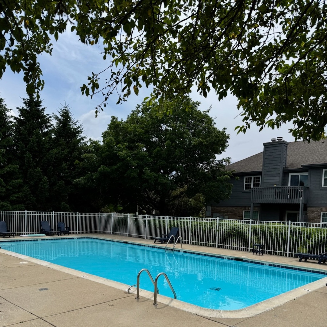 35 Foxcroft Road, Unit 123 Naperville, IL 60565 - Photo 13 of 14