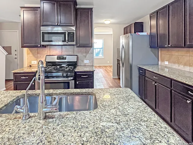 $2,250 | 10415 Reckless, San Antonio, TX 78254