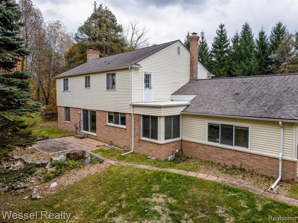 855 Townsend Road Leonard, MI 48367 - Photo 34 of 39