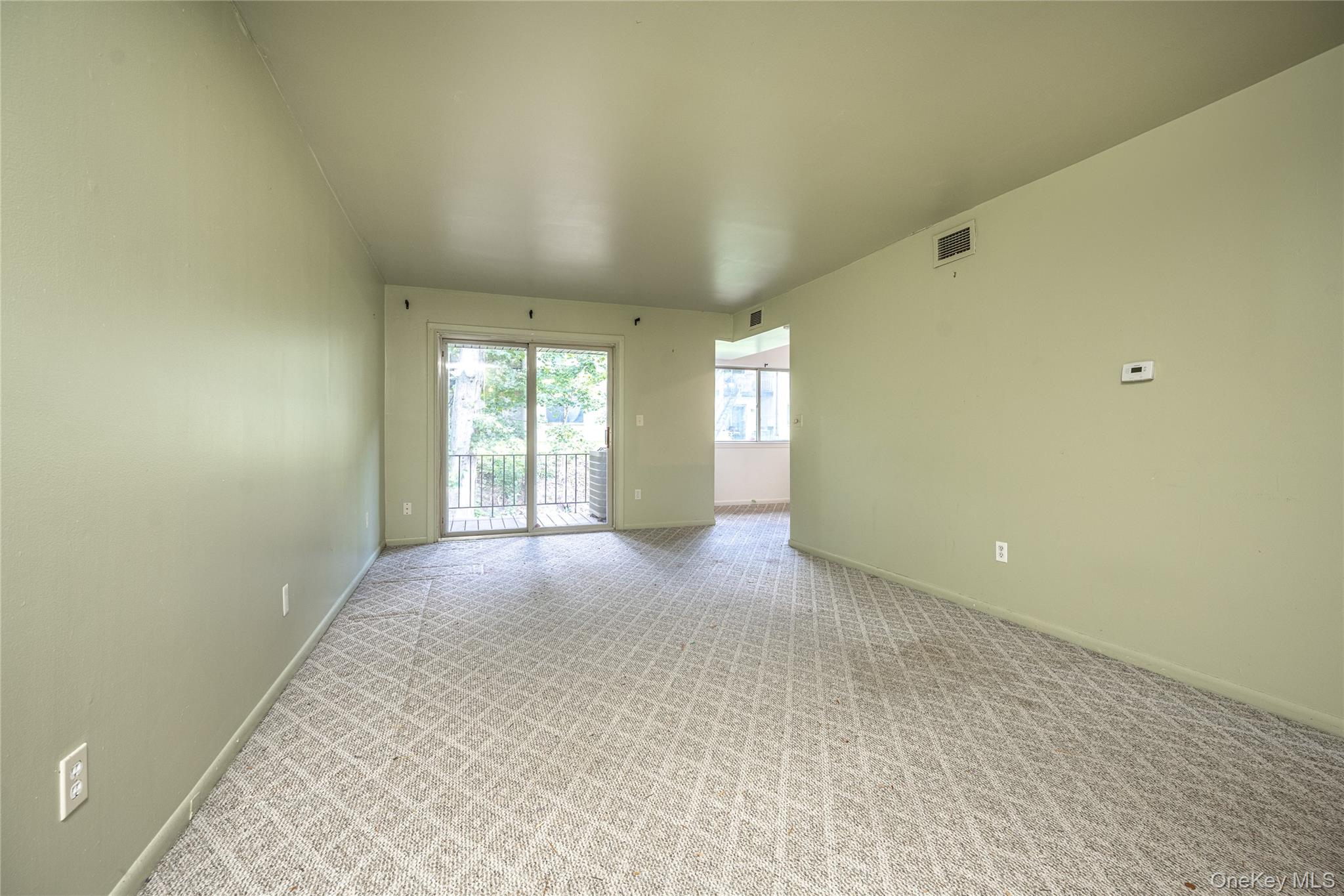 26 Cooper Road, Unit 915 Poughkeepsie, NY 12603 - Photo 6 of 23 Gallery Image 6