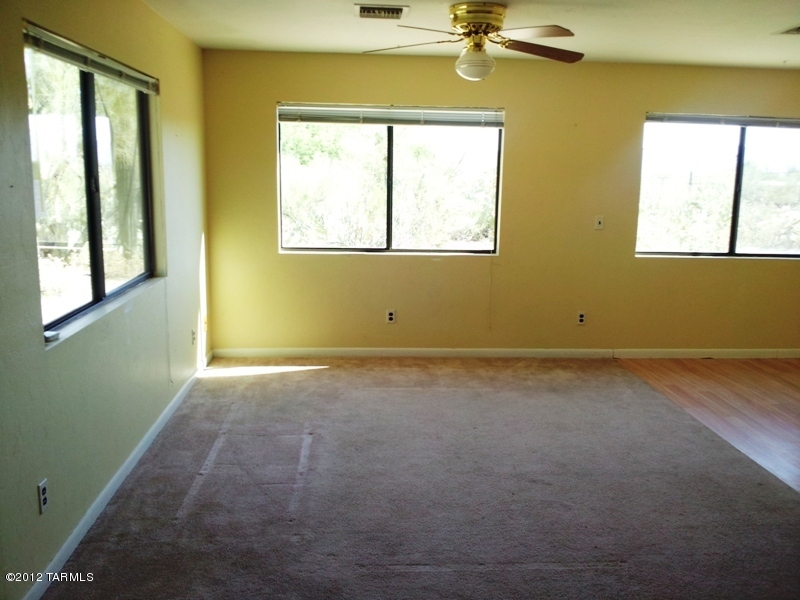 5331 North Oracle Road Tucson, AZ 85704 - Photo 3 of 11