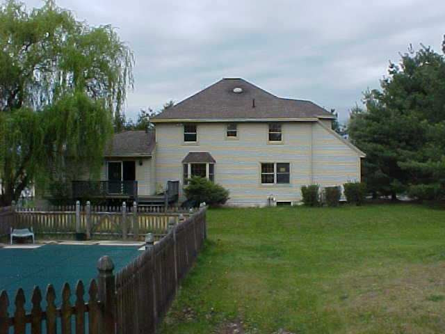 6042 Johnston Road Slingerlands, NY 12159 - Photo 2 of 12 Photo 2