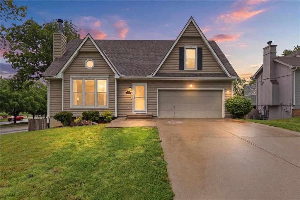 1548 West Romany Court Olathe, KS 66061 - Photo 2 of 30