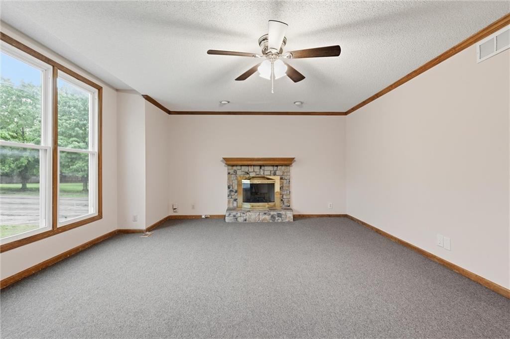 1548 West Romany Court Olathe, KS 66061 - Photo 4 of 30