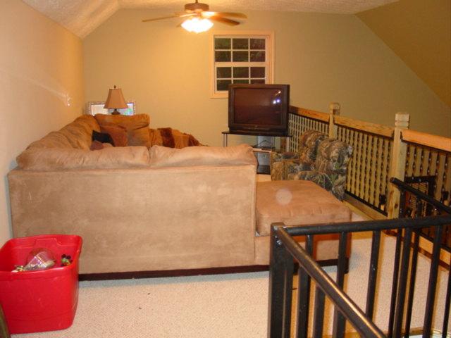531 West Harper Road Portland, TN 37148 - Photo 11 of 20 BALCONY DEN