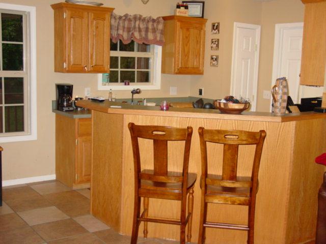 531 West Harper Road Portland, TN 37148 - Photo 8 of 20 KITCHEN WITH BAR