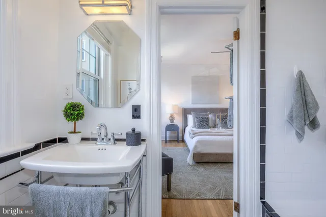 $799,000 | 1954 Columbia Road Northwest, Unit 201, Washington, DC 20009