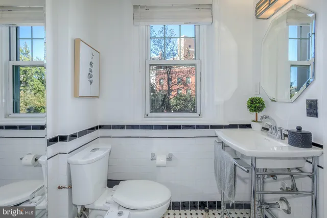 $799,000 | 1954 Columbia Road Northwest, Unit 201, Washington, DC 20009