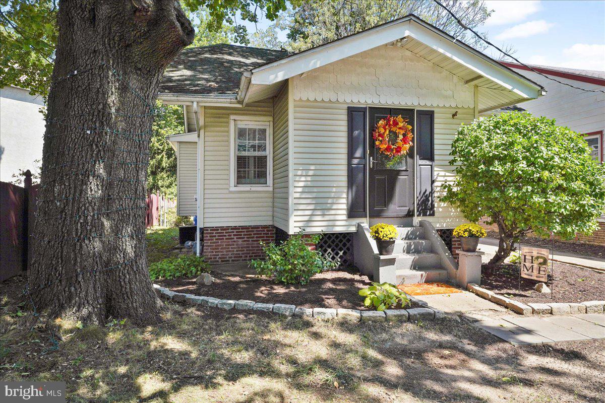 123 South Pennell Road, Media, PA 19063 Compass