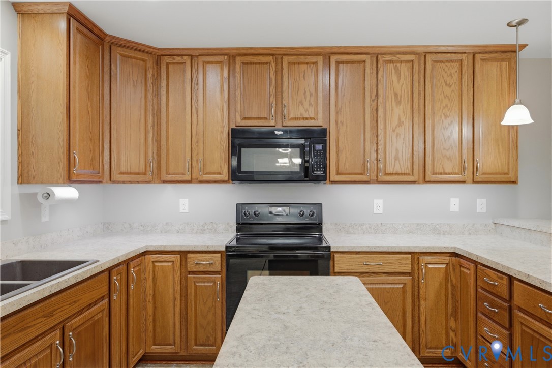 10009 Holly Road Mechanicsville, VA 23116 - Photo 11 of 43