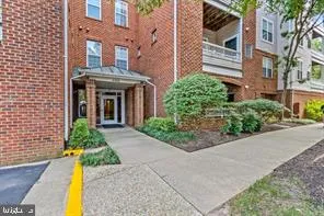 $2,400 | 4330 L Cannon Ridge Court, Unit 31, Fairfax, VA 22033