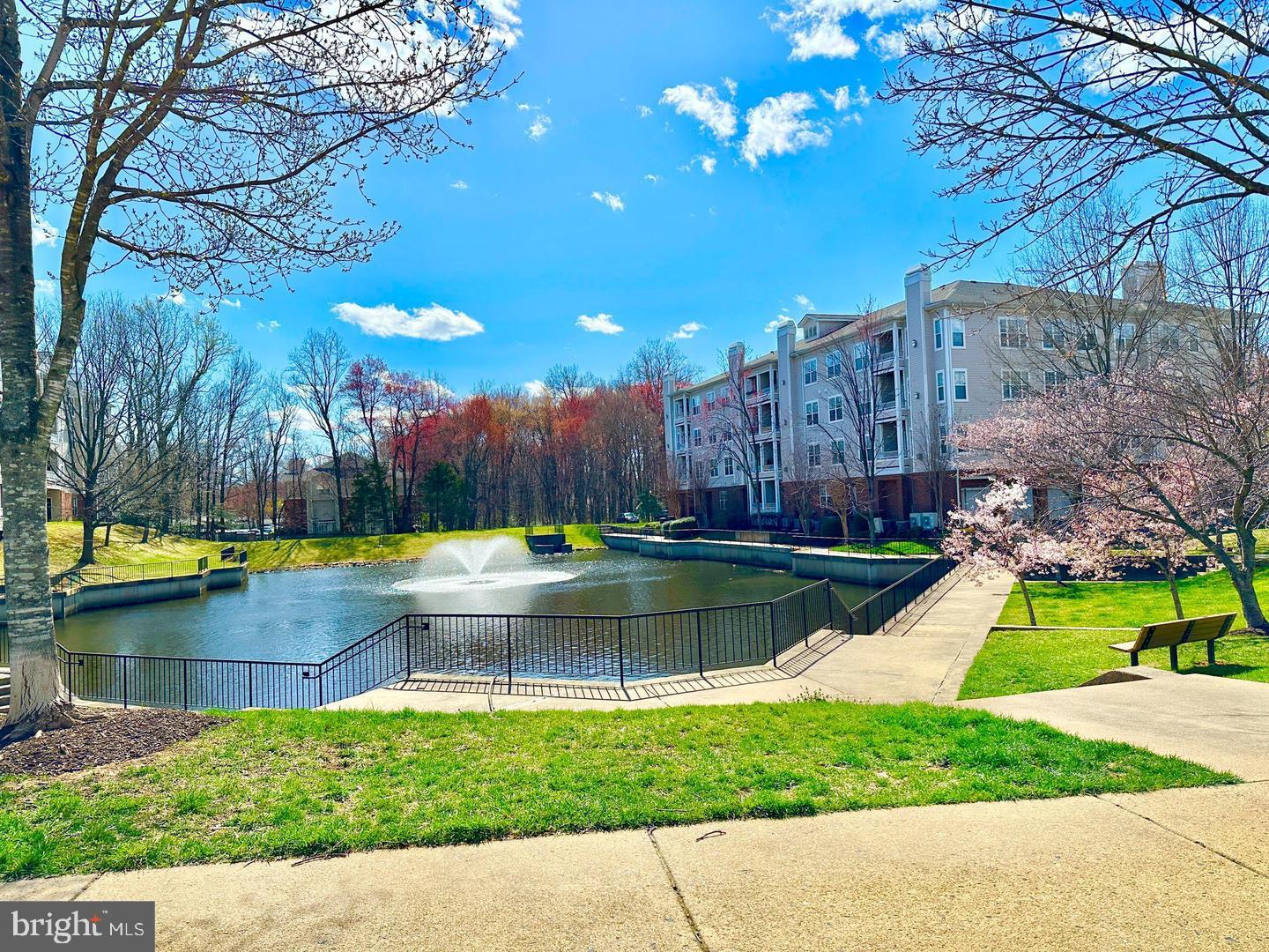 4330 L Cannon Ridge Court, Unit 31 Fairfax, VA 22033 - Photo 5 of 32 rear view of 4330 building