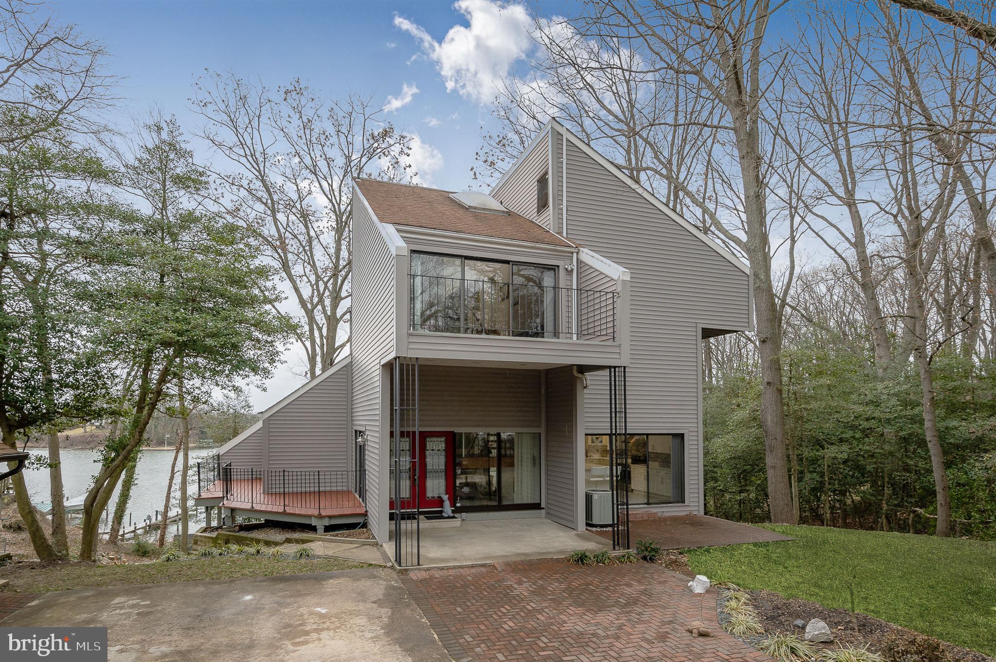 514 Edgewater Road Pasadena, MD 21122 - Photo 1 of 55 Welcome to 514 Edgewater Road!
