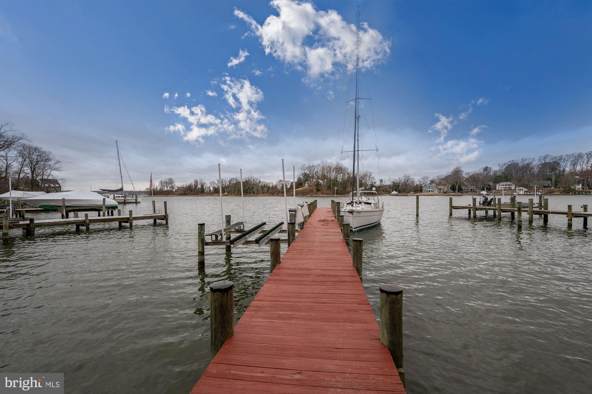 514 Edgewater Road Pasadena, MD 21122 - Photo 4 of 55 Private 135' Pier