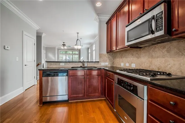 $2,400 | 2752 Wander Lane, Unit 27, Alpharetta, GA 30022