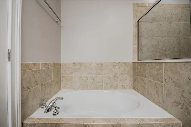 $2,400 | 2752 Wander Lane, Unit 27, Alpharetta, GA 30022