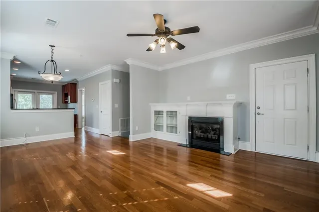 $2,400 | 2752 Wander Lane, Unit 27, Alpharetta, GA 30022