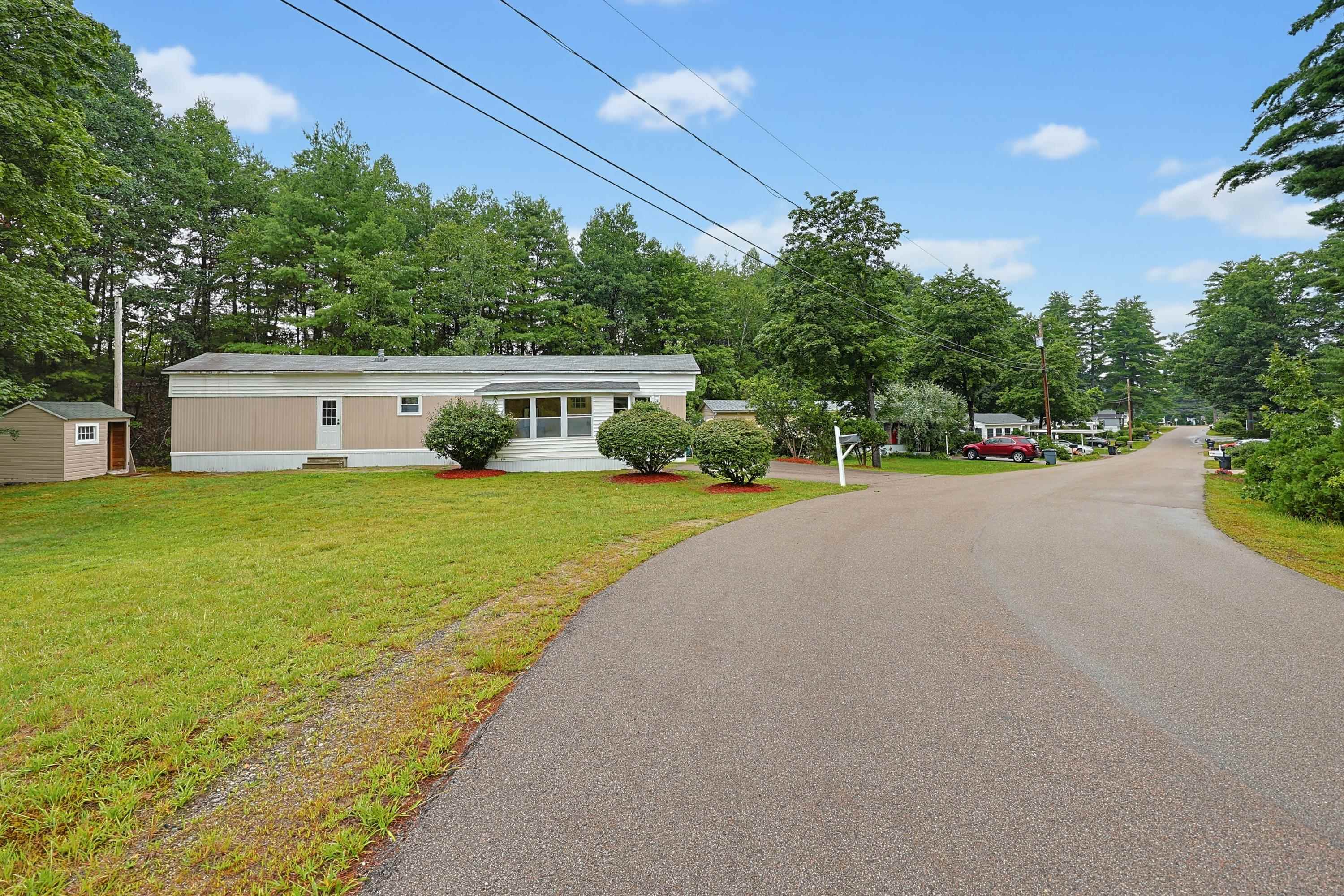 49 Ridgefield Drive Nashua, NH 03062 - Photo 37 of 38 Gallery Image 37