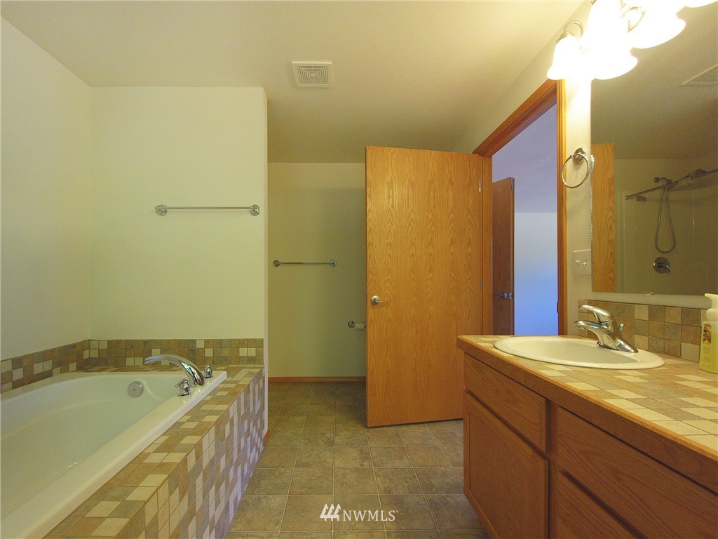 4035 O Brien Road Port Angeles, WA 98362 - Photo 14 of 25 Gallery Image 14